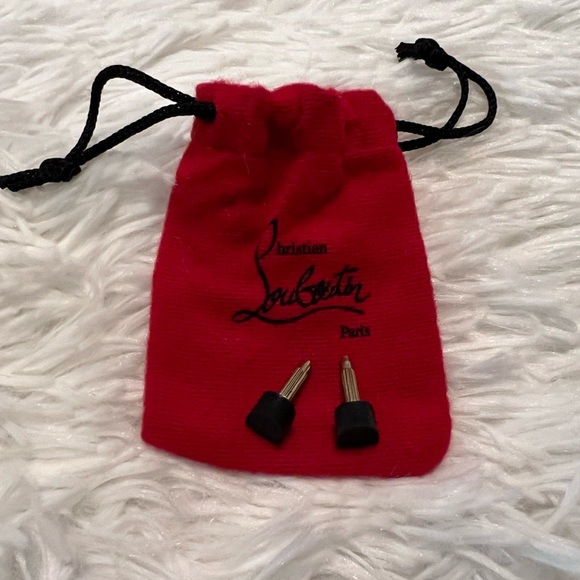 🎉HP🎉 Christian Louboutin New Simple Patent Leather Pumps - Picture 9 of 11